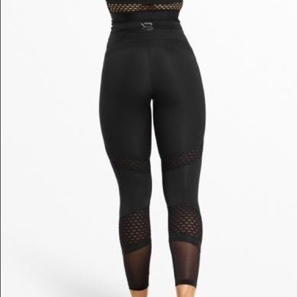 🖤NWOT🖤 Black Better Bodies Waverly Tights with Mesh Accents - Picture 4 of 7